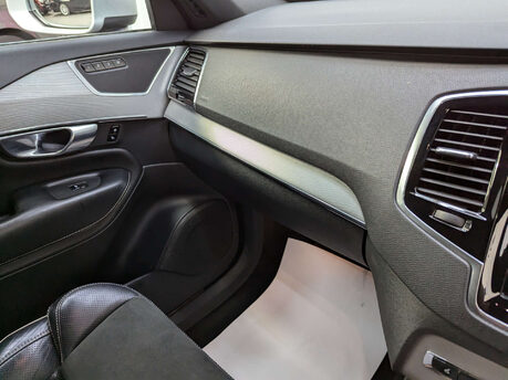 Volvo XC90 2.0 XC90 R-Design D5 PowerPulse AWD Auto 4WD 5dr 94