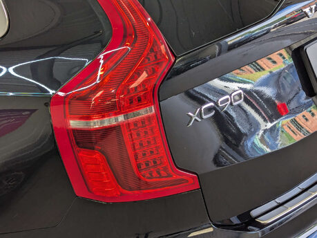 Volvo XC90 2.0 XC90 R-Design D5 PowerPulse AWD Auto 4WD 5dr 43
