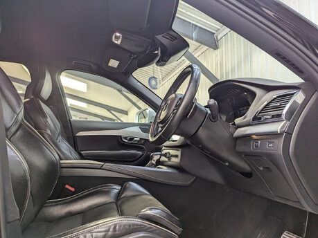 Volvo XC90 2.0 XC90 R-Design D5 PowerPulse AWD Auto 4WD 5dr 49