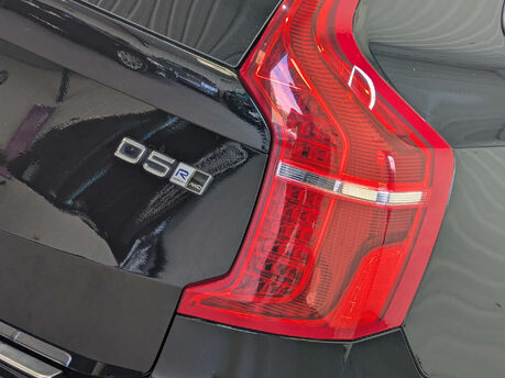 Volvo XC90 2.0 XC90 R-Design D5 PowerPulse AWD Auto 4WD 5dr 44