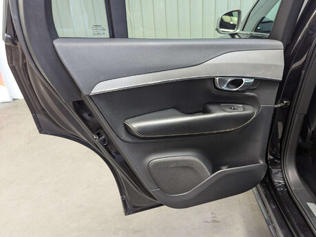 Volvo XC90 2.0 XC90 R-Design D5 PowerPulse AWD Auto 4WD 5dr 69