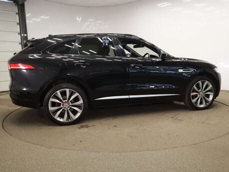 Jaguar F-Pace 3.0 F-PACE V6 S AWD i Auto 4WD 5dr 7