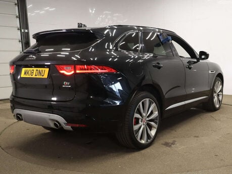 Jaguar F-Pace 3.0 F-PACE V6 S AWD i Auto 4WD 5dr 10