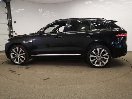 Jaguar F-Pace 3.0 F-PACE V6 S AWD i Auto 4WD 5dr 16
