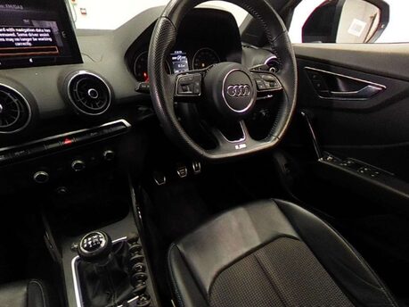 Audi Q2 1.0 Q2 Black Edition 30 TFSI 5dr 4