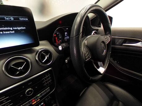 Mercedes-Benz GLA 1.6 GLA 200 Sport 5dr 4