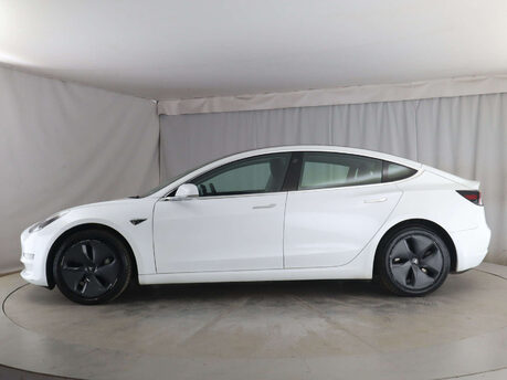 Tesla Model 3 Model 3 Long Range AWD 4WD 4dr 18