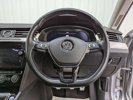 Volkswagen Passat 1.5 Passat GT TSi Evo 4dr 70