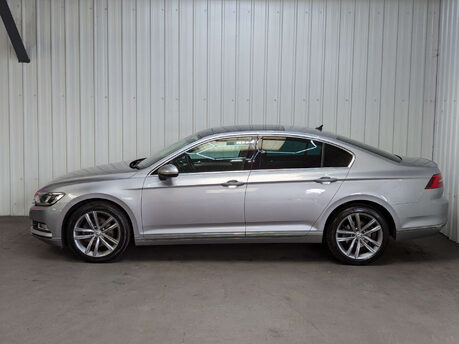 Volkswagen Passat 1.5 Passat GT TSi Evo 4dr 6