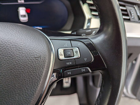 Volkswagen Passat 1.5 Passat GT TSi Evo 4dr 76