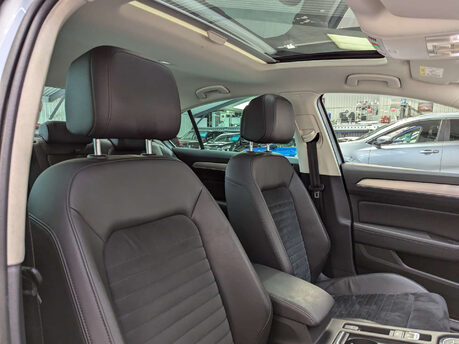 Volkswagen Passat 1.5 Passat GT TSi Evo 4dr 46