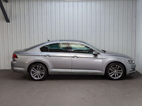 Volkswagen Passat 1.5 Passat GT TSi Evo 4dr 29