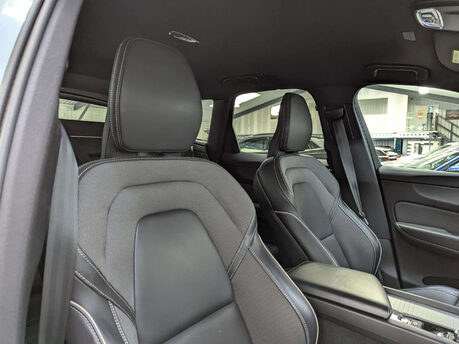 Volvo XC60 2.0 XC60 R-Design Pro B4 MHEV AWD Auto 4WD 5dr 52