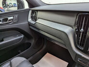 Volvo XC60 2.0 XC60 R-Design Pro B4 MHEV AWD Auto 4WD 5dr 93