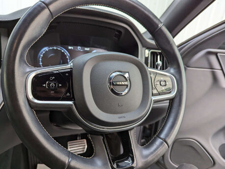 Volvo XC60 2.0 XC60 R-Design Pro B4 MHEV AWD Auto 4WD 5dr 79