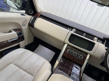 Land Rover Range Rover 4.4 Range Rover Autobiography L SDV8 Auto 4WD 5dr 49