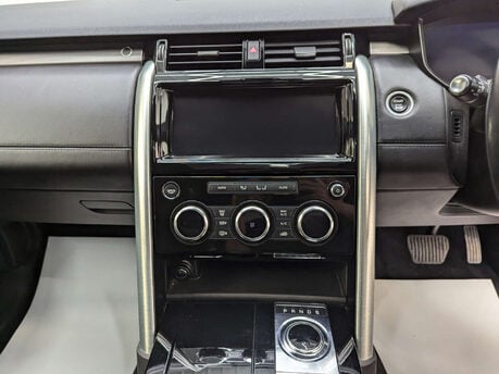 Land Rover Discovery 2.0 Discovery Luxury HSE SD4 Auto 4WD 5dr 98
