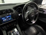 Jaguar F-Pace 2.0 F-PACE R-Sport AWD D Auto 4WD 5dr 3