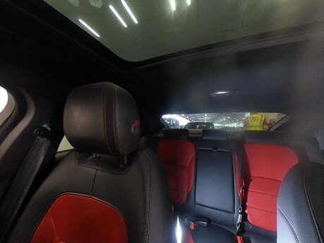 Jaguar XE 2.0 XE R-Sport D AWD Auto 4WD 4dr 19