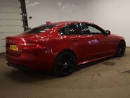 Jaguar XE 2.0 XE R-Sport D AWD Auto 4WD 4dr 9