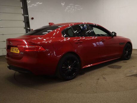 Jaguar XE 2.0 XE R-Sport D AWD Auto 4WD 4dr 9