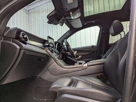 Mercedes-Benz GLC 2.1 GLC 220 D 4Matic AMG Line Premium Auto 4WD 5dr 57