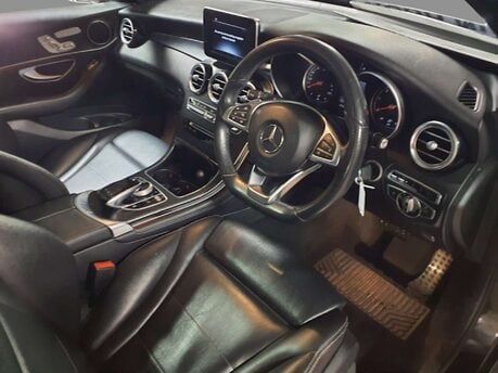 Mercedes-Benz GLC 2.1 GLC 220 D 4Matic AMG Line Premium Auto 4WD 5dr 4