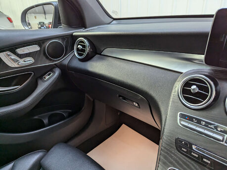 Mercedes-Benz GLC 2.1 GLC 220 D 4Matic AMG Line Premium Auto 4WD 5dr 92