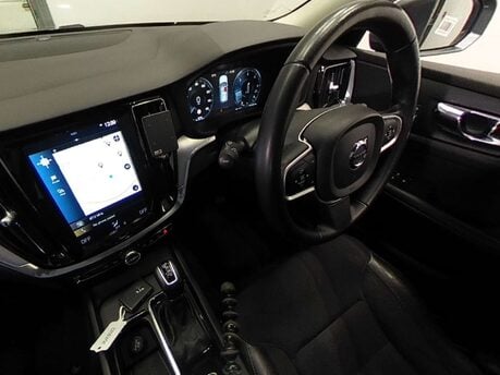 Volvo V60 2.0 V60 Momentum D4 Auto 5dr 3