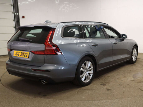 Volvo V60 2.0 V60 Momentum D4 Auto 5dr 9