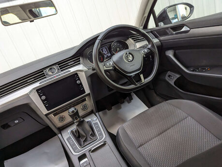 Volkswagen Passat 2.0 Passat S TDI 4dr 49