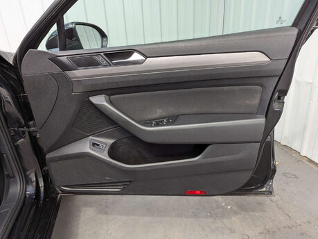 Volkswagen Passat 2.0 Passat S TDI 4dr 54