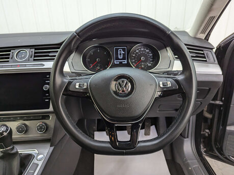 Volkswagen Passat 2.0 Passat S TDI 4dr 75