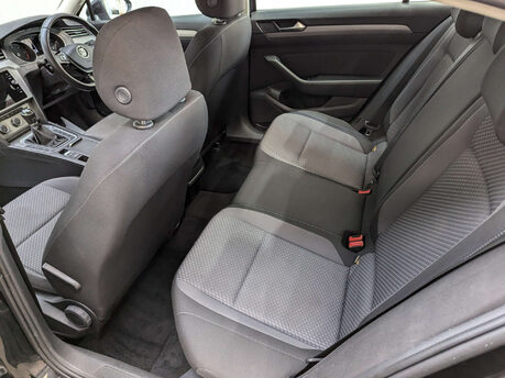 Volkswagen Passat 2.0 Passat S TDI 4dr 67