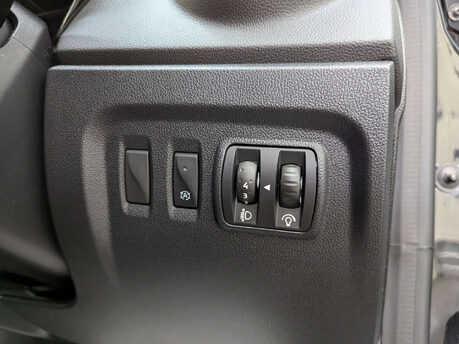 Renault Captur 0.9 Captur Iconic TCe 5dr 82