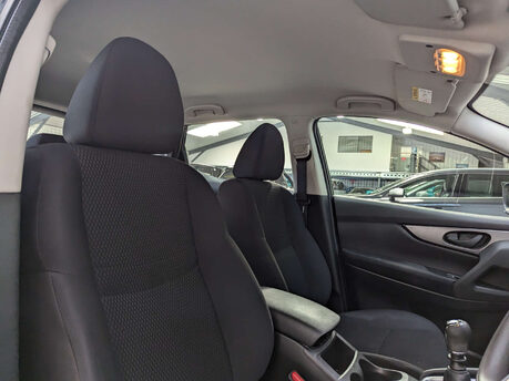 Nissan Qashqai 1.3 Qashqai Visia DIG-T 5dr 52