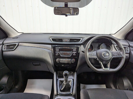 Nissan Qashqai 1.3 Qashqai Visia DIG-T 5dr 2