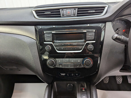 Nissan Qashqai 1.3 Qashqai Visia DIG-T 5dr 83