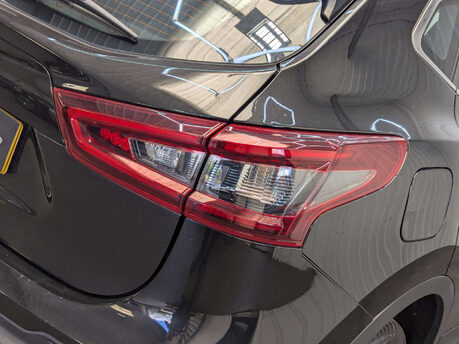 Nissan Qashqai 1.3 Qashqai Visia DIG-T 5dr 44