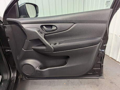 Nissan Qashqai 1.3 Qashqai Visia DIG-T 5dr 54