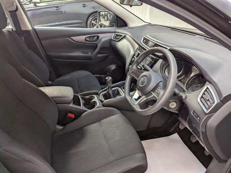 Nissan Qashqai 1.3 Qashqai Visia DIG-T 5dr 50