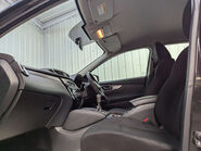 Nissan Qashqai 1.3 Qashqai Visia DIG-T 5dr 57