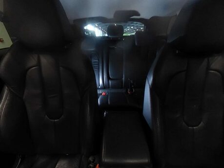 Land Rover Range Rover Evoque 2.2 Range Rover Evoque Pure Tech SD4 Auto 4WD 5dr 19