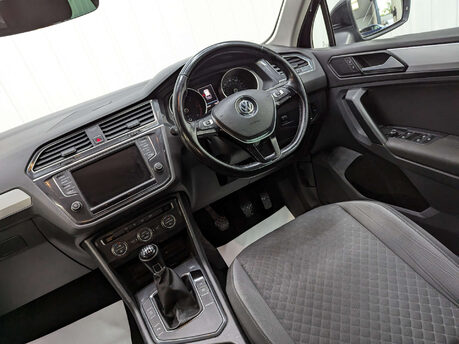 Volkswagen Tiguan 2.0 Tiguan SE TDI BlueMotion Technology 5dr 49
