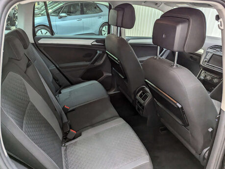 Volkswagen Tiguan 2.0 Tiguan SE TDI BlueMotion Technology 5dr 61