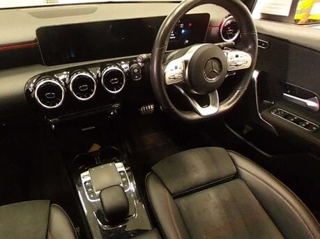 Mercedes-Benz A Class 1.3 A 180 AMG Line Exeutive Auto 5dr 3