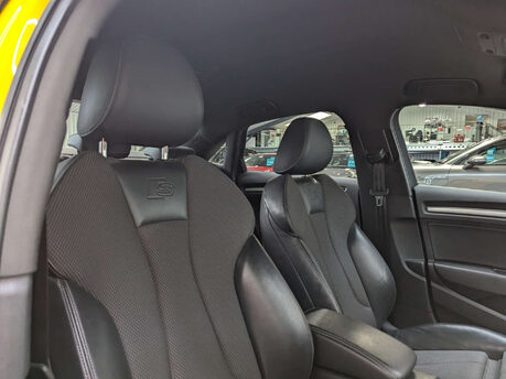 Audi A3 1.5 3 Black Edition TFSI Semi-Auto 4dr 46