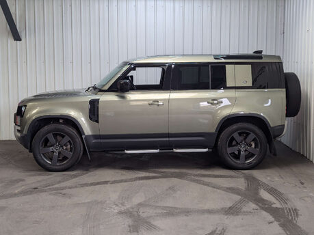 Land Rover Defender 2.0 Defender SE Auto 4WD 5dr 16