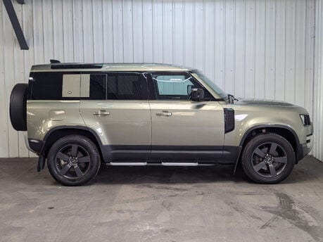 Land Rover Defender 2.0 Defender SE Auto 4WD 5dr 19