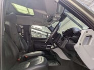 Land Rover Defender 2.0 Defender SE Auto 4WD 5dr 53